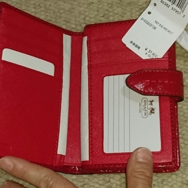 COACH(コーチ)の値下げ COACH 折り財布 ペイトン シグネチャーミディアム ウォレット レディースのファッション小物(財布)の商品写真
