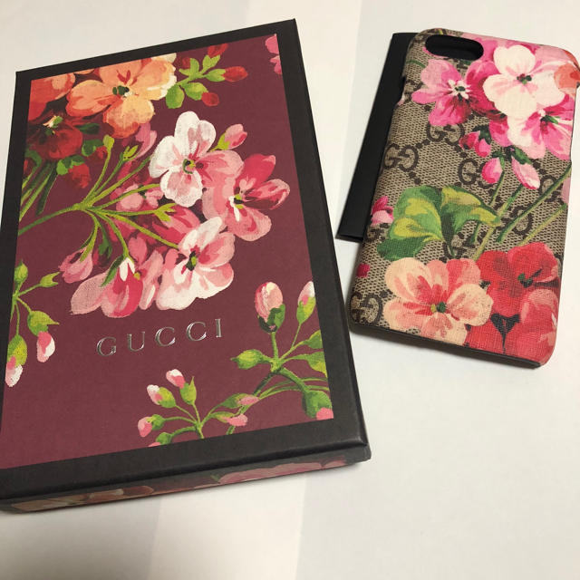 Gucci - 美品 GUCCI ブルームス iPhoneケースの通販 by ak｜グッチならラクマ