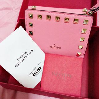 ヴァレンティノ(VALENTINO)のVALENTINO(財布)