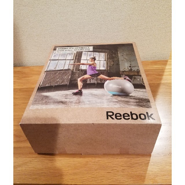 Reebok(リーボック)のReebokのバランスボール(55センチ) コスメ/美容のダイエット(エクササイズ用品)の商品写真