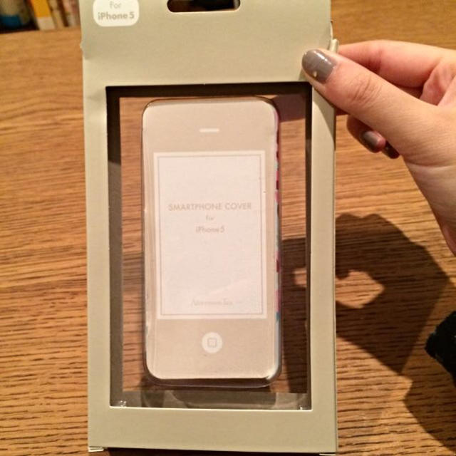 AfternoonTea(アフタヌーンティー)の【新品】AT iPhone5ケース♪ スマホ/家電/カメラのスマホアクセサリー(モバイルケース/カバー)の商品写真