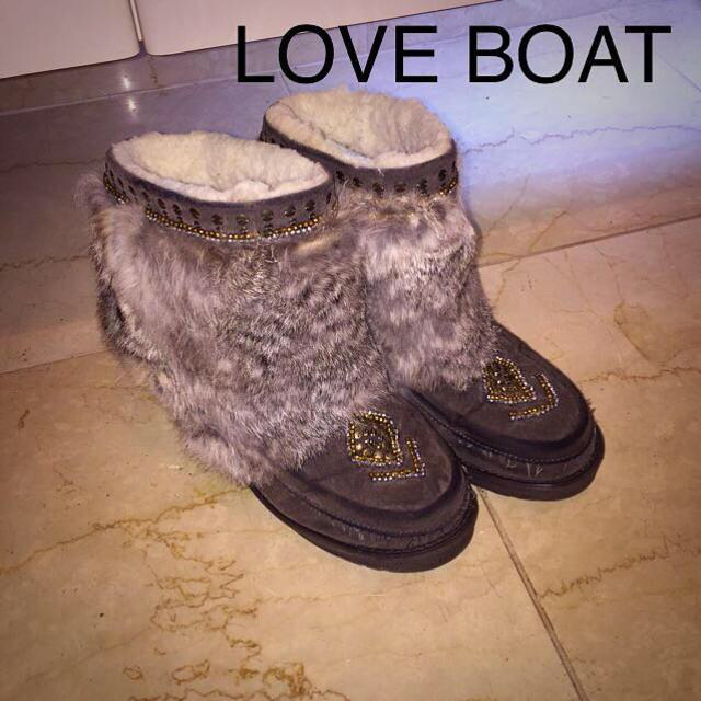 LOVE BOAT(ラブボート)のLOVE BOAT♡ファーブーツ レディースの靴/シューズ(ブーツ)の商品写真