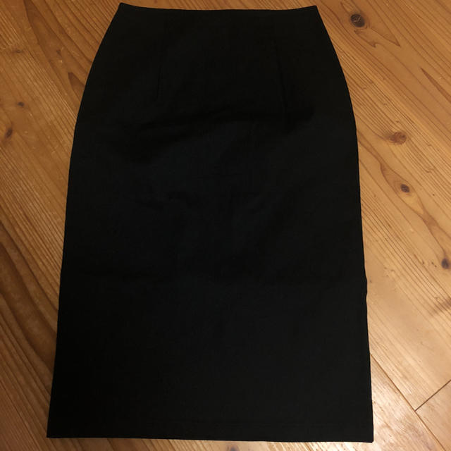GU(ジーユー)の★さとう様専用★GU★タイトスカート黒 レディースのスカート(ひざ丈スカート)の商品写真