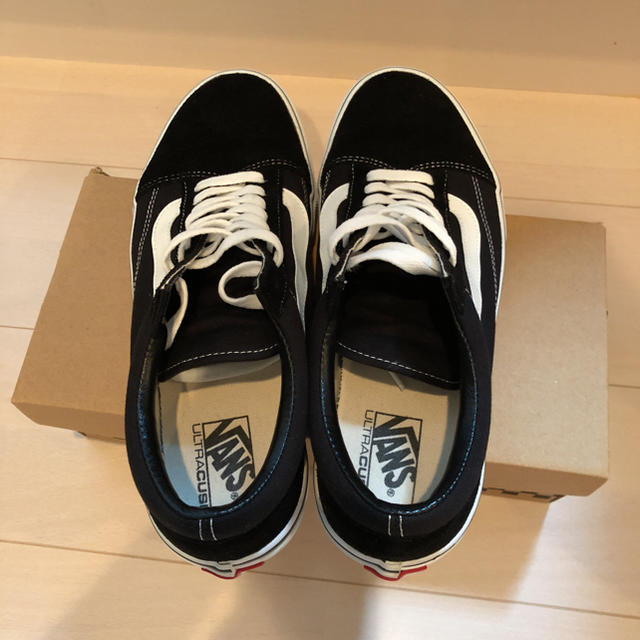 VANS(ヴァンズ)のVANS OLD SKOOL 27cm メンズの靴/シューズ(スニーカー)の商品写真