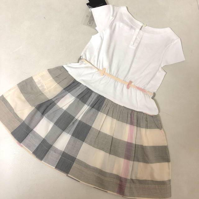 BURBERRY(バーバリー)のバーバリー ワンピース 4y 新品 キッズ/ベビー/マタニティのキッズ服女の子用(90cm~)(ワンピース)の商品写真