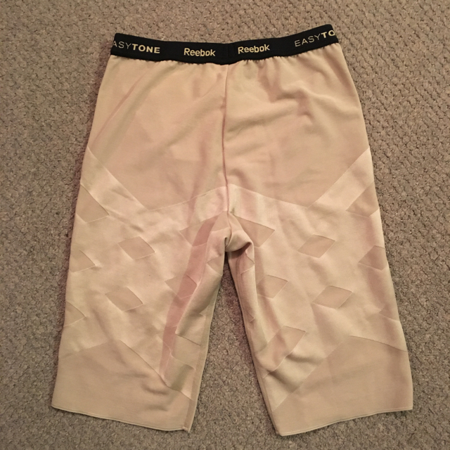 Reebok(リーボック)の[2枚セット] Reebok EASYTONE Shorts Women's M スポーツ/アウトドアのトレーニング/エクササイズ(トレーニング用品)の商品写真