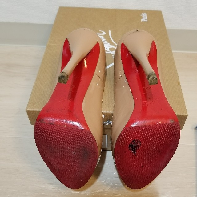 Christian Louboutin(クリスチャンルブタン)のルブタン35.5　ヌードヒールパンプス レディースの靴/シューズ(ハイヒール/パンプス)の商品写真
