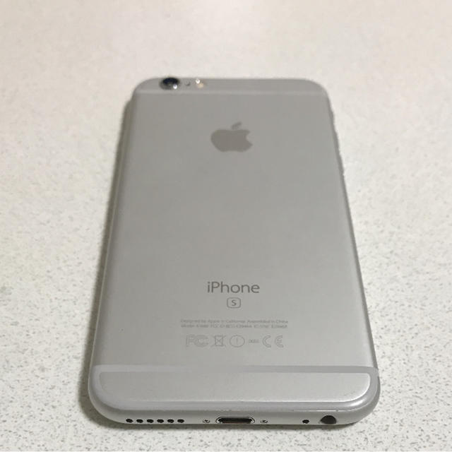 Apple(アップル)のiPhone6s simフリー スマホ/家電/カメラのスマートフォン/携帯電話(スマートフォン本体)の商品写真