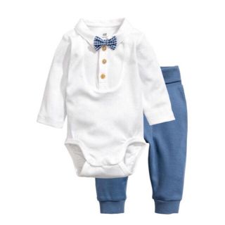 エイチアンドエム(H&M)の新品H&M長袖ロンパースパンツセット70男の子蝶ネクタイ(ロンパース)