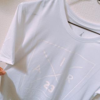 ナイキ(NIKE)のナイキ ジョーダン 白Tシャツ(Tシャツ/カットソー(半袖/袖なし))