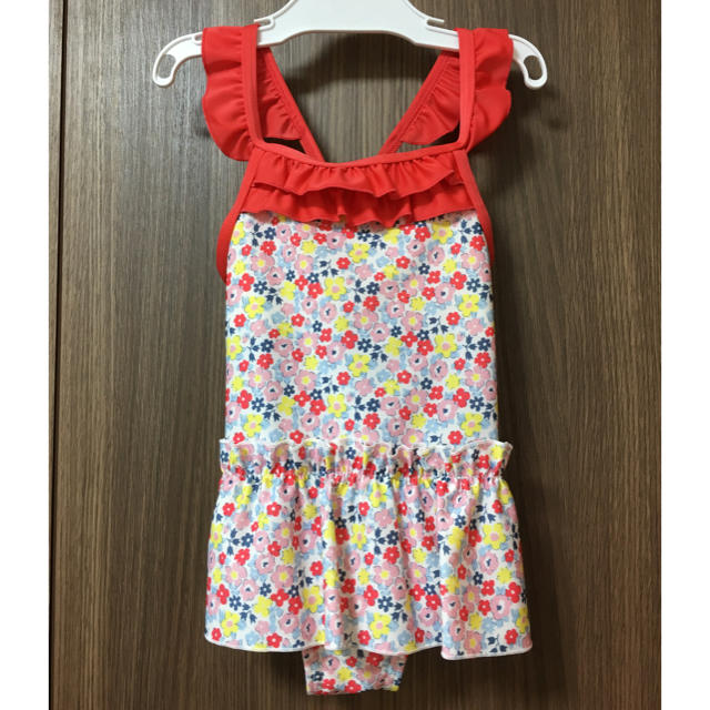 Combi mini(コンビミニ)の【専用】コンビミニ 花柄水着 サイズ100 キッズ/ベビー/マタニティのキッズ服女の子用(90cm~)(水着)の商品写真