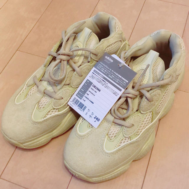 adidas(アディダス)のyeezy500 《24.0 レアサイズ》 レディースの靴/シューズ(スニーカー)の商品写真