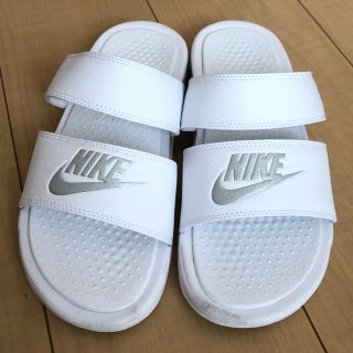 ナイキ(NIKE)のナイキ ベナッシ(サンダル)