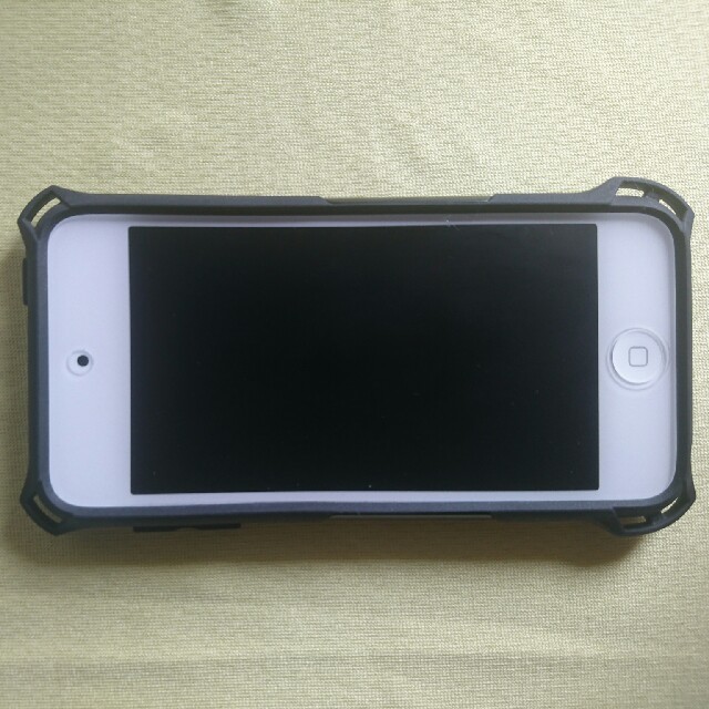 iPod touch(アイポッドタッチ)のipod touch 32GB Blue カバー 保護フィルム付き スマホ/家電/カメラのオーディオ機器(ポータブルプレーヤー)の商品写真