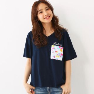 ロデオクラウンズワイドボウル(RODEO CROWNS WIDE BOWL)の今期フラワーTシャツ(Tシャツ(半袖/袖なし))