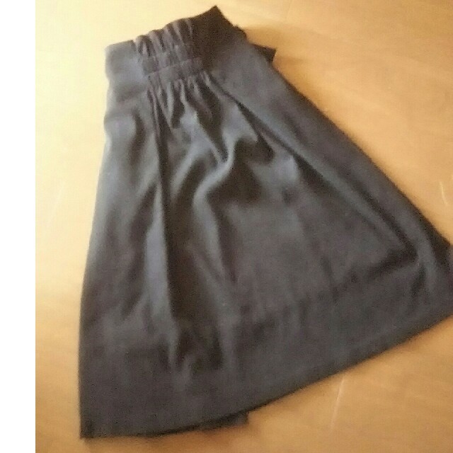 PAGEBOY(ページボーイ)のミディアム丈黒スカート レディースのスカート(ロングスカート)の商品写真