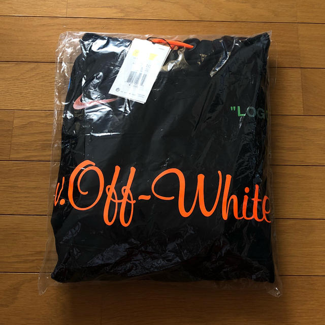 OFF-WHITE(オフホワイト)のユキヤ様専用 NIKE × off-white パーカー S ブラック メンズのトップス(パーカー)の商品写真