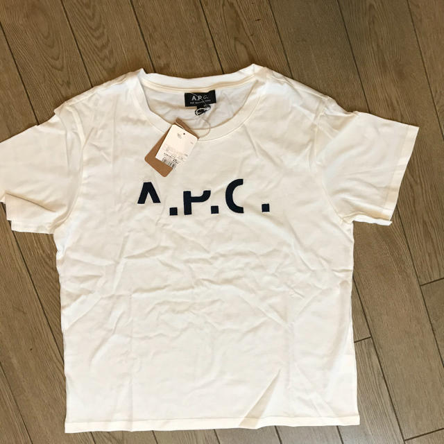 A.P.C(アーペーセー)のa.p.c. 刺繍ロゴTシャツ レディースのトップス(Tシャツ(半袖/袖なし))の商品写真