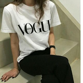 ザラ(ZARA)のVoguetシャツ♡ホワイト(Tシャツ(半袖/袖なし))