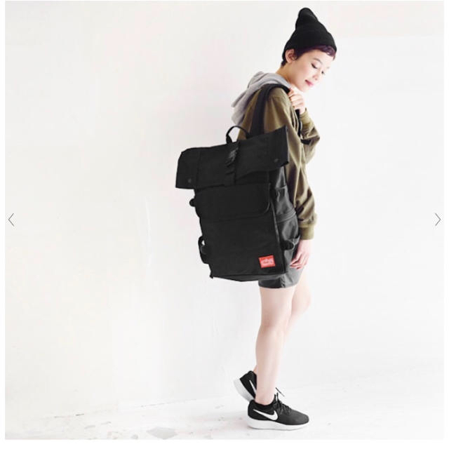 Manhattan Portage(マンハッタンポーテージ)のManhattanPortage Silvercup Backpack レディースのバッグ(リュック/バックパック)の商品写真