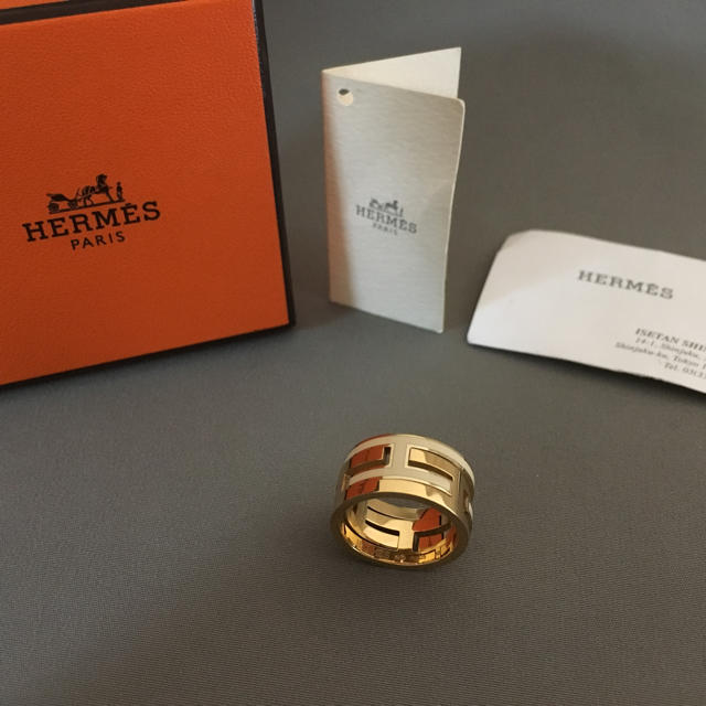 Hermes(エルメス)のHERMES  人気  美品  ムーブアッシュリング  ゴールド×アイボリー レディースのアクセサリー(リング(指輪))の商品写真