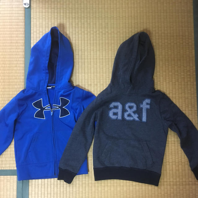 UNDER ARMOUR(アンダーアーマー)の男の子用パーカー まとめ売り キッズ/ベビー/マタニティのキッズ服男の子用(90cm~)(ジャケット/上着)の商品写真