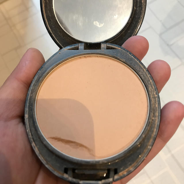 Shu Uemura シュウウエムラ ザ ライトバルブuvコンパクトファンデーションの通販 By A R Mama S Shop シュウウエムラ ならラクマ Shu Uemura シュウウエムラ ザ ライトバルブuvコンパクトファンデーションの通販 By A R Mama S Shop シュウウエムラ ならラクマ