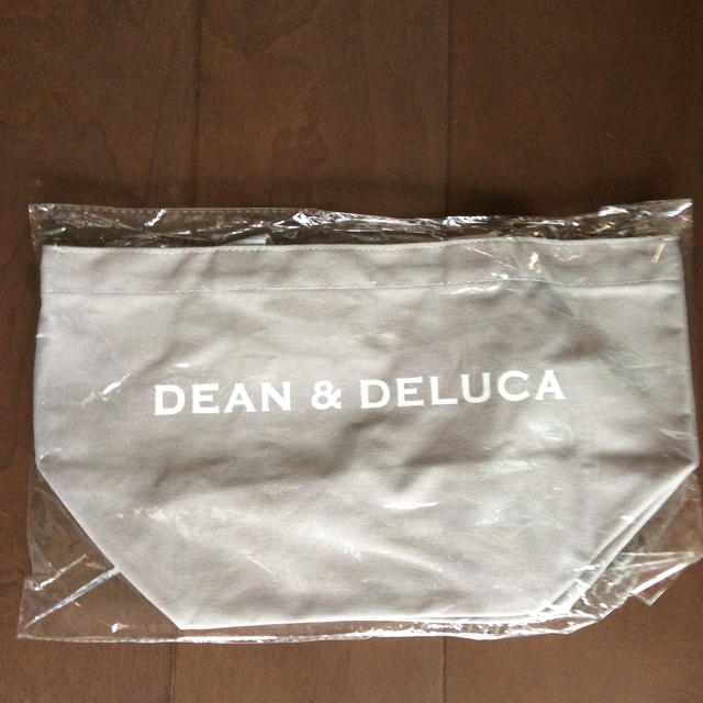 DEAN & DELUCA(ディーンアンドデルーカ)の大人気！残り僅かDEAN&DELUCAディーン&デルーカ 赤Sサイズ トート  レディースのバッグ(ハンドバッグ)の商品写真