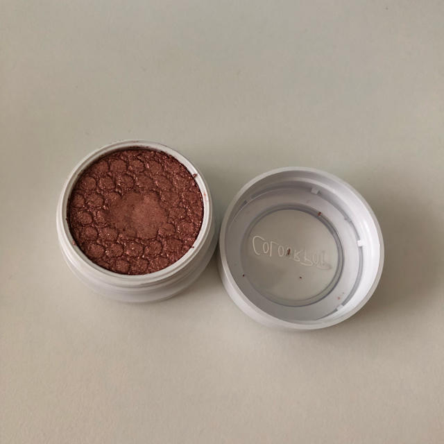 colourpop(カラーポップ)のカラーポップ アイシャドウ SSS コスメ/美容のベースメイク/化粧品(アイシャドウ)の商品写真