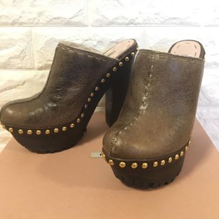 ミュウミュウ(miumiu)のミュウミュウ👠ヒールサボ 35(サンダル)