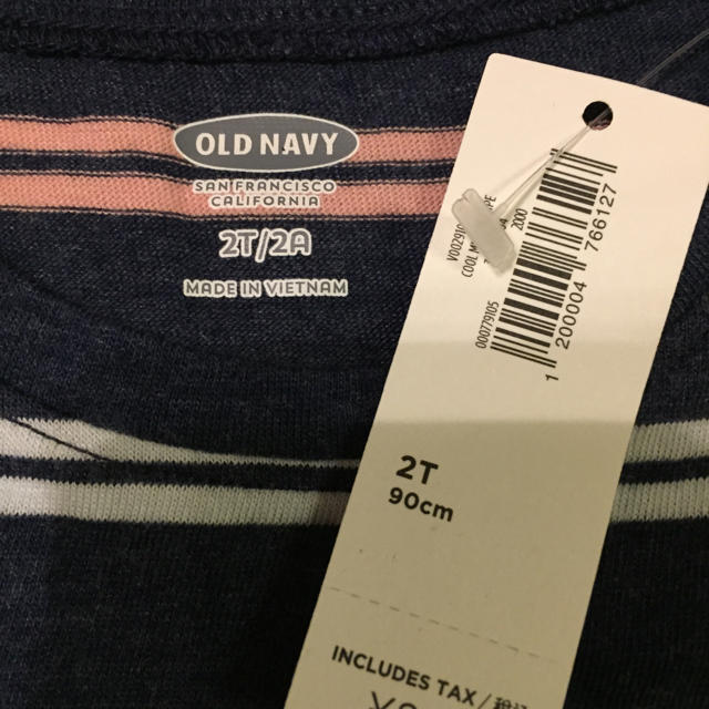 Old Navy(オールドネイビー)の新品未使用❗️OLD NAVY Tシャツ 90 キッズ/ベビー/マタニティのベビー服(~85cm)(Ｔシャツ)の商品写真