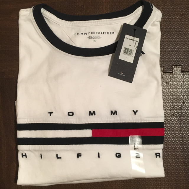 TOMMY HILFIGER(トミーヒルフィガー)のトミーヒルフィガー Tシャツ  【S】 メンズのトップス(Tシャツ/カットソー(半袖/袖なし))の商品写真