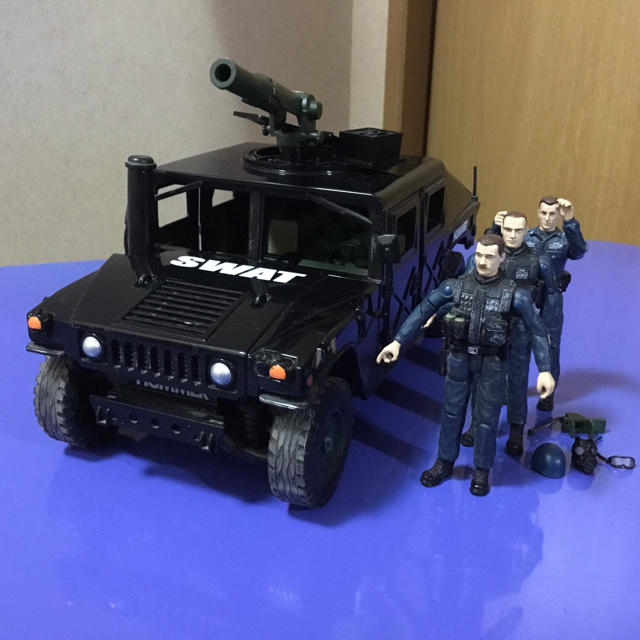 早い者勝ちsale Hummer Swat 軍用装甲車の通販 By アラタン S Shop ラクマ