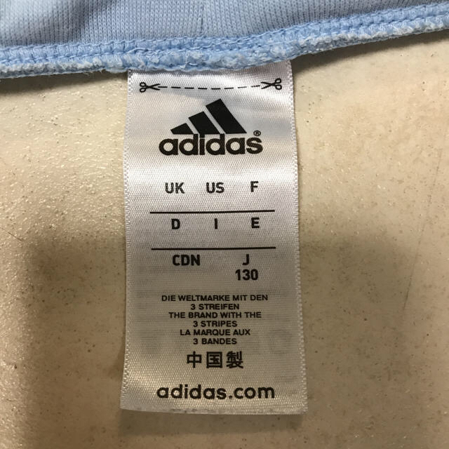 adidas(アディダス)のアディダス  ガールズ 130 トレーニングショートパンツ とＴシャツ キッズ/ベビー/マタニティのキッズ服女の子用(90cm~)(パンツ/スパッツ)の商品写真