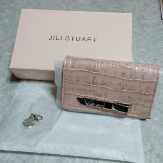 ジルスチュアート(JILLSTUART)の最終お値下げ【新品】完売品 ジルスチュアート♡キーケース クロコ型押し ピンク (キーケース)