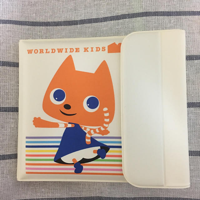 WORLD WIDE  KIDS  DVD収納ケース インテリア/住まい/日用品の収納家具(CD/DVD収納)の商品写真