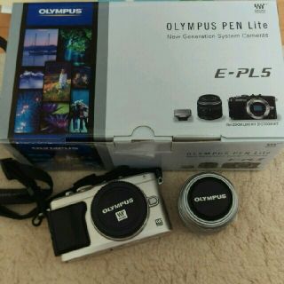 オリンパス(OLYMPUS)のOLYMPUS E-PL5 ズームレンズキットPENPAL PP-1(ミラーレス一眼)