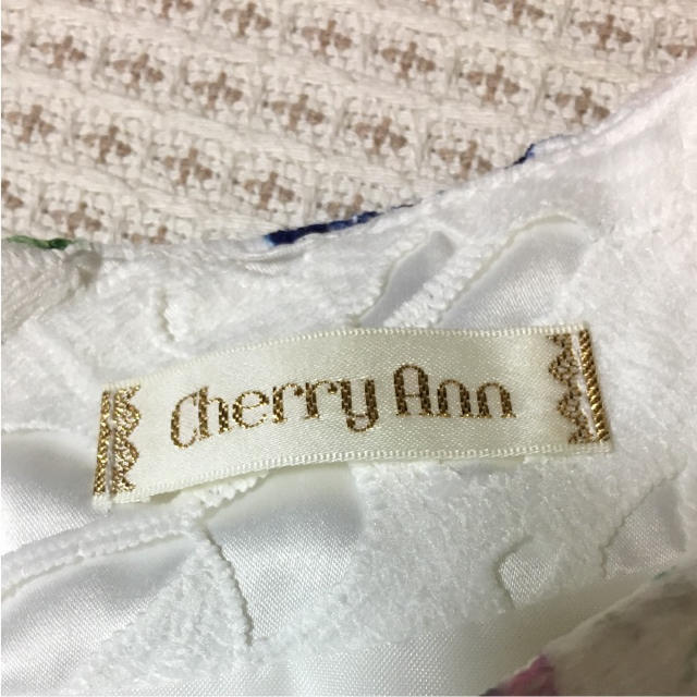 cherry Ann(チェリーアン)のチェリーアン レースフラワーワンピース  レディースのワンピース(ひざ丈ワンピース)の商品写真