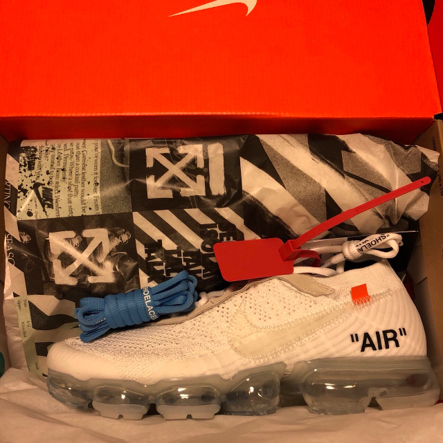 OFF-WHITE(オフホワイト)のNIKE off-white vapormax 27cm メンズの靴/シューズ(スニーカー)の商品写真