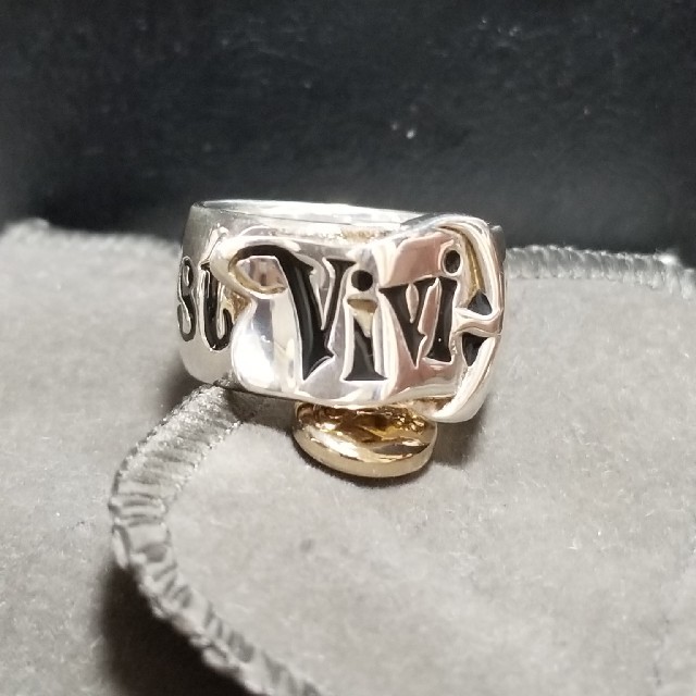 Vivienne Westwood(ヴィヴィアンウエストウッド)のヴィヴィアンウエストウッド ベルトリング 指輪 レディースのアクセサリー(リング(指輪))の商品写真