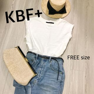 ケービーエフ(KBF)のKBF+ 袖フリンジ ノースリーブトップス(カットソー(半袖/袖なし))