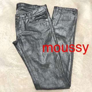 マウジー(moussy)のmoussy スキニー デニムパンツ 26インチ 箔ブラック マウジー Gパン(スキニーパンツ)