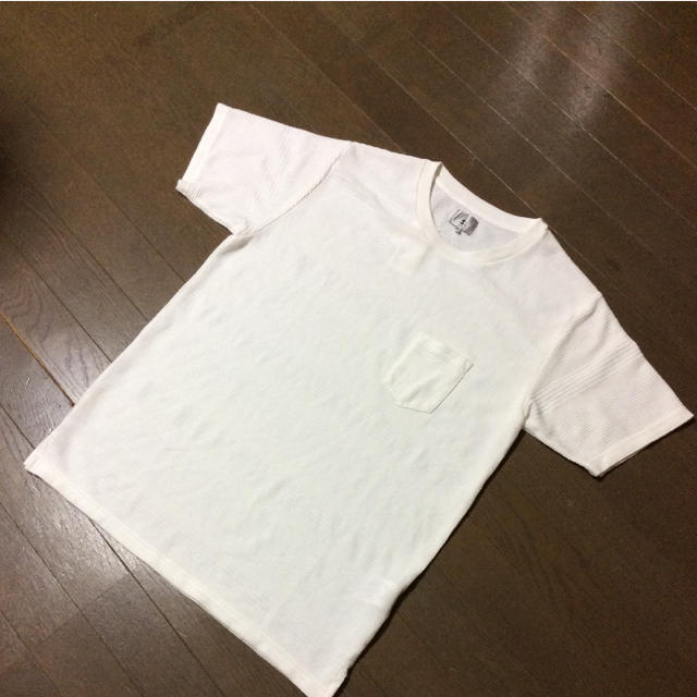 TAKEO KIKUCHI(タケオキクチ)の新品 タケオ  キクチ ポケ付きTシャツ XL   G-11 メンズのトップス(Tシャツ/カットソー(半袖/袖なし))の商品写真