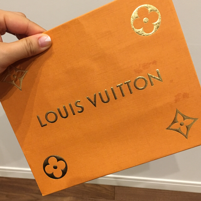 LOUIS VUITTON(ルイヴィトン)の花＊花様専用ブランド紙袋♡ルイヴィトン レディースのバッグ(ショップ袋)の商品写真