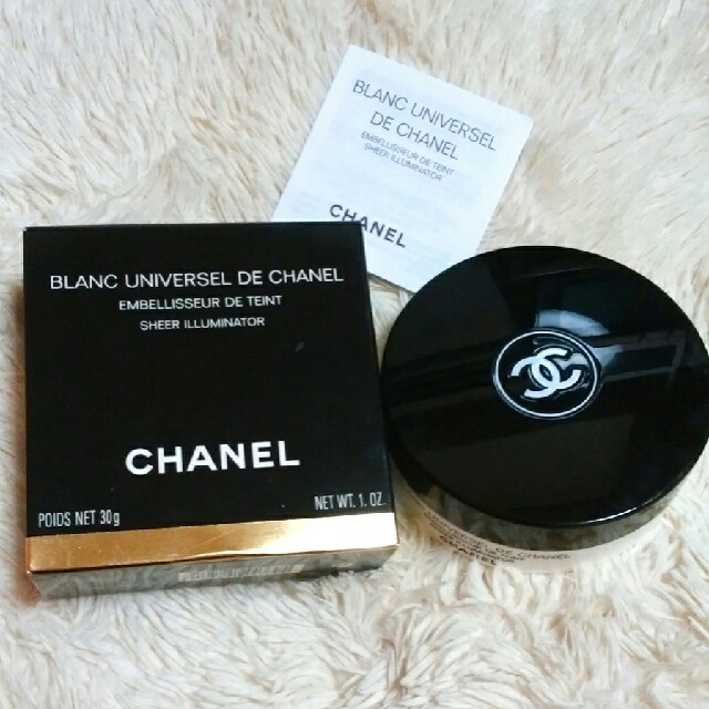 CHANEL(シャネル)の専用出品☆BLANC UNIVERSEL DE CHANEL   化粧下地 コスメ/美容のベースメイク/化粧品(化粧下地)の商品写真