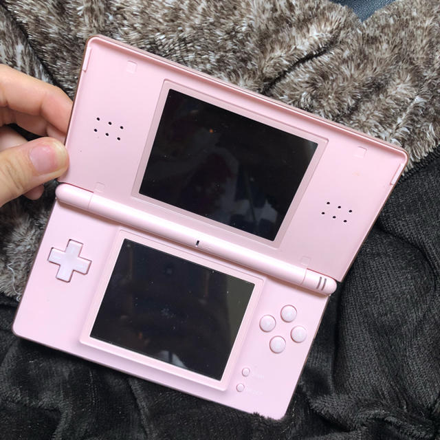 任天堂(ニンテンドウ)のDS エンタメ/ホビーのゲームソフト/ゲーム機本体(家庭用ゲーム機本体)の商品写真