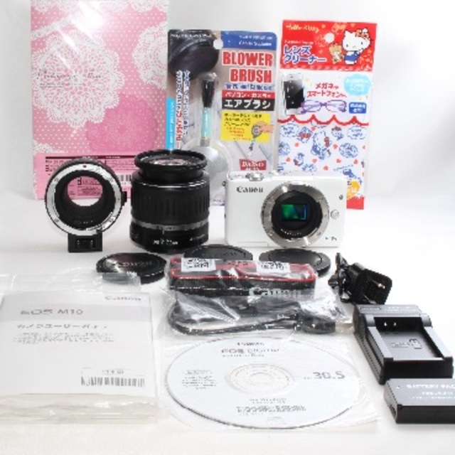 ❤️Wi-Fi&自撮り自由自在❤️人気のホワイト Canon EOS M10❤️ ❤️Wi-Fi&自撮り自由自在❤️人気のホワイト Canon EOS M10❤️