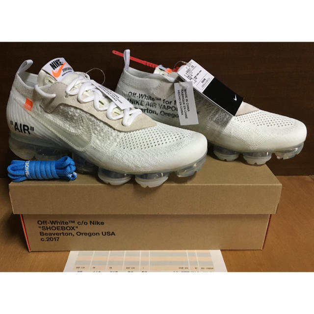 NIKE(ナイキ)の国内 OFF WHITE×NIKE AIR VAPORMAX FK 納品書原本付 メンズの靴/シューズ(スニーカー)の商品写真