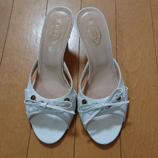 トッズ(TOD'S)のらーら様専用/TOD'S ホワイトミュール  size23(ミュール)