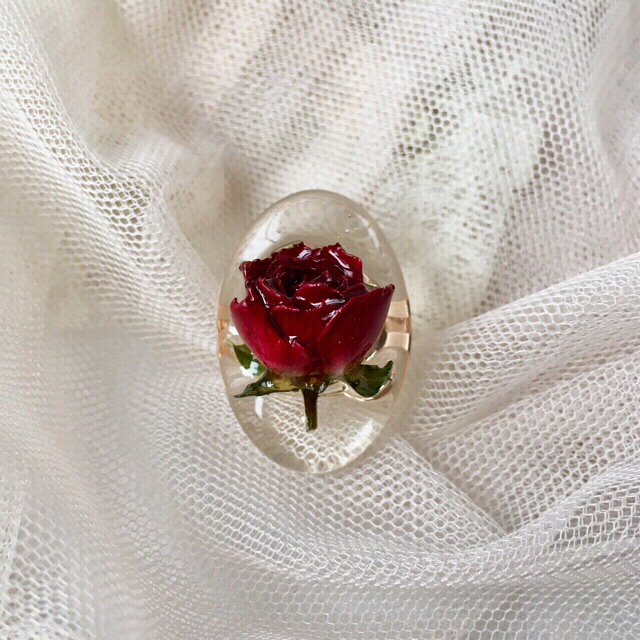 vintage rose ring🥀   真紅のバラ ハンドメイドのアクセサリー(リング)の商品写真